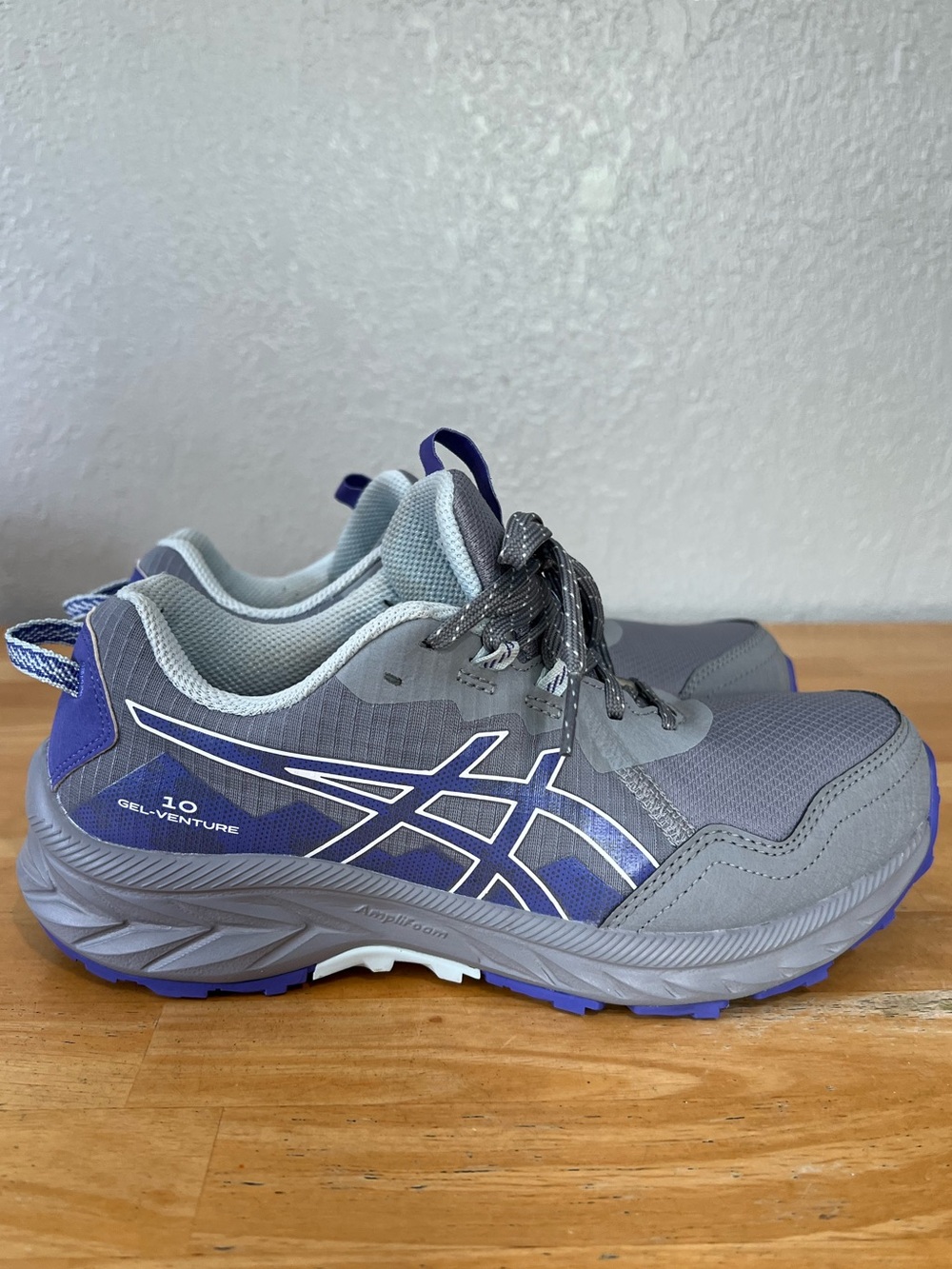 ASICS Gel Venture 10 Trail Running Shoes Gray Purple Women’s US 7 EU 38